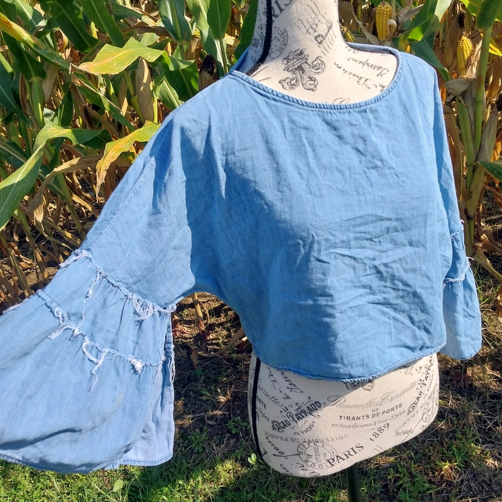 ZARA Blue Women's Top with Flared Frayed Sleeves /M